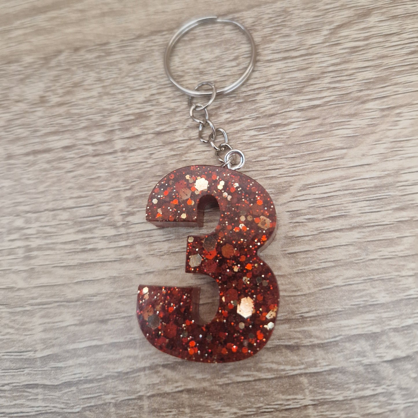 Porte clés Lettres et chiffres Rouge Résine Epoxy