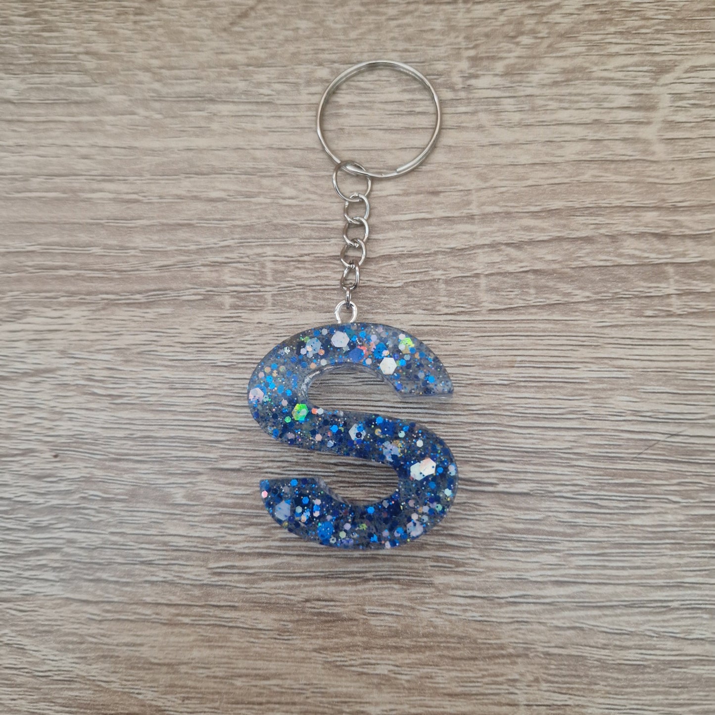 Porte clés lettres et chiffres Bleu Résine Epoxy