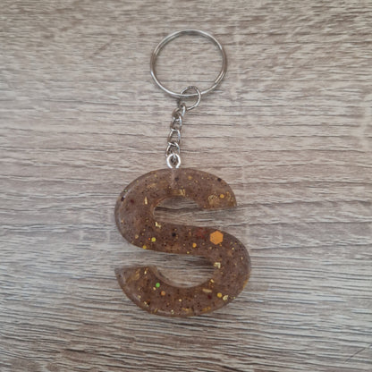 Porte clés lettres et chiffres Marron Résine Epoxy